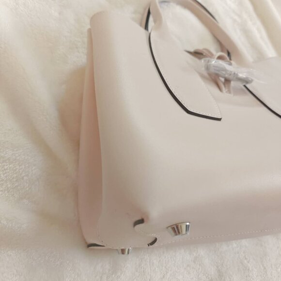 NWT LONGCHAMP ROSEAU M HANDBAG Ecru Leather - Picture 7 of 10